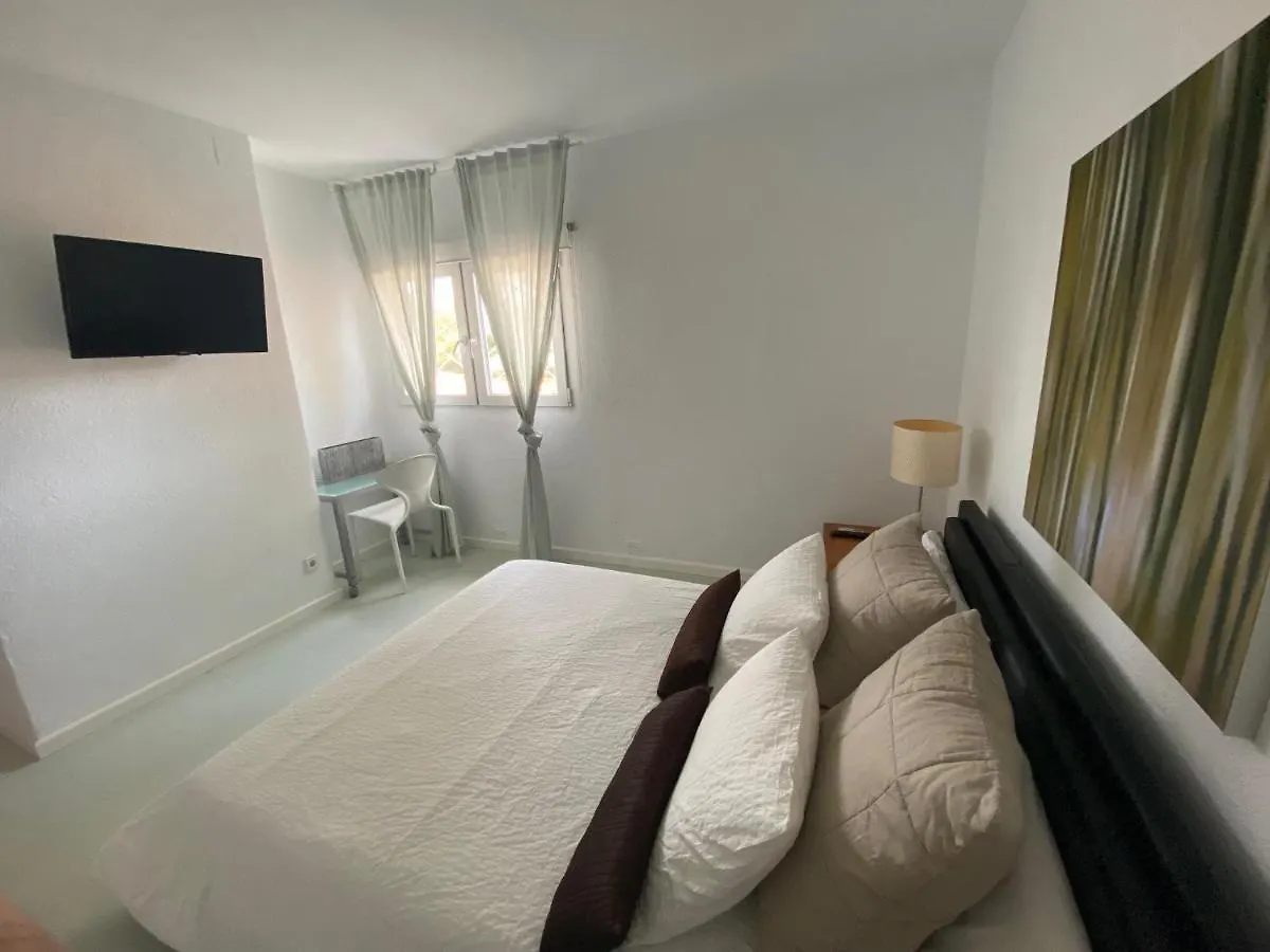 Guest house Cala Castell Suites Vall-Llobrega Spain